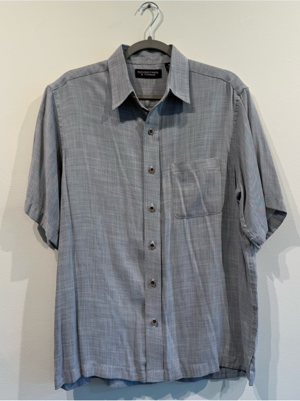 Roundtree & Yorke Short-Sleeve Button-Down Shirt in Gray